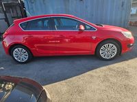 Used Vauxhall Astra Excite 2015 Red Hatchback