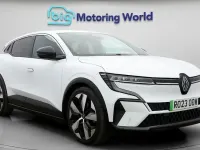 Used Renault Megane E-Tech Techno 161 kW (220 HP) 2023 White Hatchback