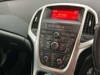 Used Vauxhall Astra GTC SRi 165 HP (121 kW) 2013 Red Coupe