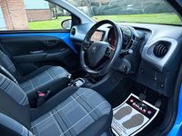 Used Peugeot 108 Active 68 HP (50 kW) 2015 Blue Hatchback