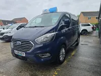 Usado Ford Tourneo Zetec 2019 Azul Monovolumen