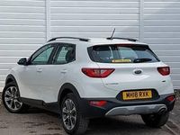 Used Kia Stonic 2018 White SUV