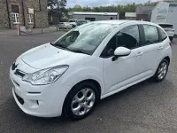 Begagnad Citroën C3 PureTech 2016 Vit Halvkombi