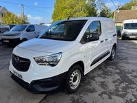 Used Vauxhall Combo 100 HP (73 kW) 2021 White MPV