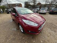 Used Ford Fiesta Zetec 105 HP (77 kW) 2013 Red Hatchback