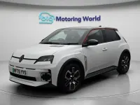 Used Renault R5 Urban 88 kW (120 HP) 2025 Hatchback