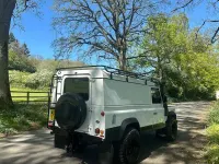 Usado Land Rover Defender 124 HP (91 kW) 2015