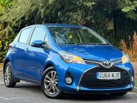 Used Toyota Yaris 69 HP (50 kW) 2014 Blue Hatchback
