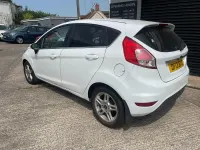 Used Ford Fiesta Zetec 82 HP (60 kW) 2013 White Hatchback