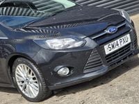 Usado Ford Focus Zetec 125 HP (91 kW) 2013 Preto Citadino