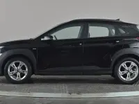 Gebraucht Hyundai Kona SE 120 PS (88 kW) 2023 Schwarz SUV