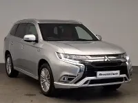 Used Mitsubishi Outlander P-HEV 177 HP (130 kW) 2018 Silver SUV