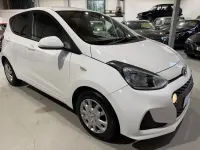 Used Hyundai i10 SE 67 HP (49 kW) 2017 White Hatchback