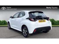 Used Toyota Yaris Hybrid 116 HP (85 kW) 2024 White Hatchback