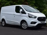 Used Ford Transit Custom Limited 130 HP (95 kW) 2022 White Van