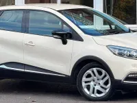 Used Renault Captur Dynamique 90 HP (66 kW) 2017 Cream SUV