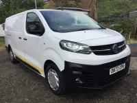 Used Vauxhall Vivaro 100 HP (73 kW) 2022 White MPV