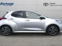 Used Toyota Yaris Design 113 HP (83 kW) 2023 Silver Hatchback