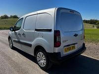 Usado Citroën Berlingo 100 HP (73 kW) 2018 Prateado Monovolume
