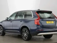 Used Volvo XC90 Momentum 235 HP (172 kW) 2021 Blue SUV