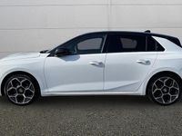 Used Vauxhall Astra Ultimate 131 HP (96 kW) 2024 White Hatchback