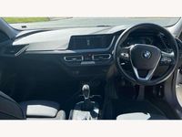 Begagnad BMW 118 Sport Line 2023 Halvkombi