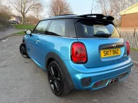 Begagnad Mini Cooper S Hatch 2017 Blå Halvkombi