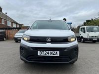 Used Vauxhall Combo 100 HP (73 kW) 2024 White MPV