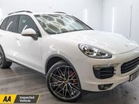 Używany Porsche Cayenne 262 KM (192 kW) 2017 Biały SUV