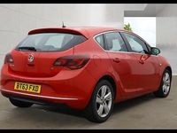 Second-hand Vauxhall Astra SRi 115 CP (84 kW) 2014 Roșu Hatchback