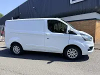 Used Ford Transit Custom Limited 130 HP (95 kW) 2022 White Van