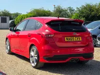 Used Ford Focus ST 185 HP (136 kW) 2015 Red Hatchback