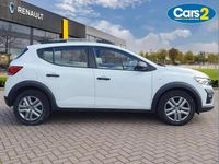 Used Dacia Sandero Essentiel 90 HP (66 kW) 2022 White SUV
