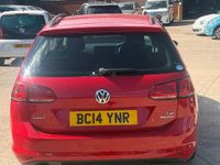 Begagnad VW Golf VII 2014 Röd Kombi