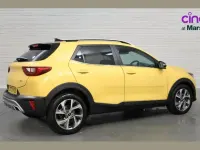 Used Kia Stonic GT-Line 100 HP (73 kW) 2023 Yellow SUV