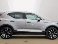 Used Volvo XC40 Ultra 194 HP (142 kW) 2025 Silver SUV