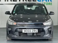 Usado Kia Rio 76 HP (55 kW) 2017 Cinzento Citadino