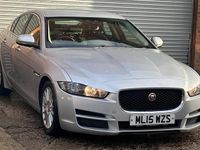 Begagnad Jaguar XE Prestige 2015 Silver Sedan