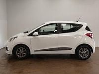 Used Hyundai i10 Premium 87 HP (63 kW) 2016 White Hatchback