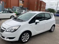 Used Vauxhall Meriva 98 HP (72 kW) 2016 White MPV