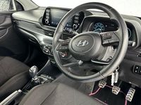 Used Hyundai Bayon SE 100 HP (73 kW) 2022 Red SUV