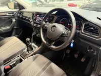 Used VW T-Roc SE 150 HP (110 kW) 2019 Black SUV
