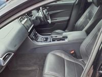 Used Jaguar XE R-Sport 180 HP (132 kW) 2018 Black Sedan