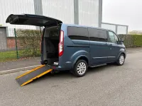 Used Ford Tourneo Titanium 130 HP (95 kW) 2022 Blue MPV