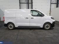 Used Vauxhall Vivaro S 120 HP (88 kW) 2024 White MPV