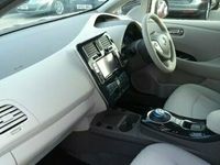Begagnad Nissan Leaf 80 kW (109 HK) 2011 Halvkombi