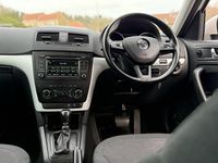 Used Skoda Yeti SE 105 HP (77 kW) 2014 White SUV