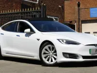 Used Tesla Model S 386 kW (525 HP) 2018 White Hatchback