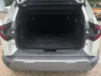 Used Dacia Duster Extreme 140 HP (102 kW) 2026 Cream Estate