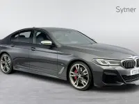 Usado BMW M550 M Sport 530 CV (389 kW) 2021 Gris Berlina